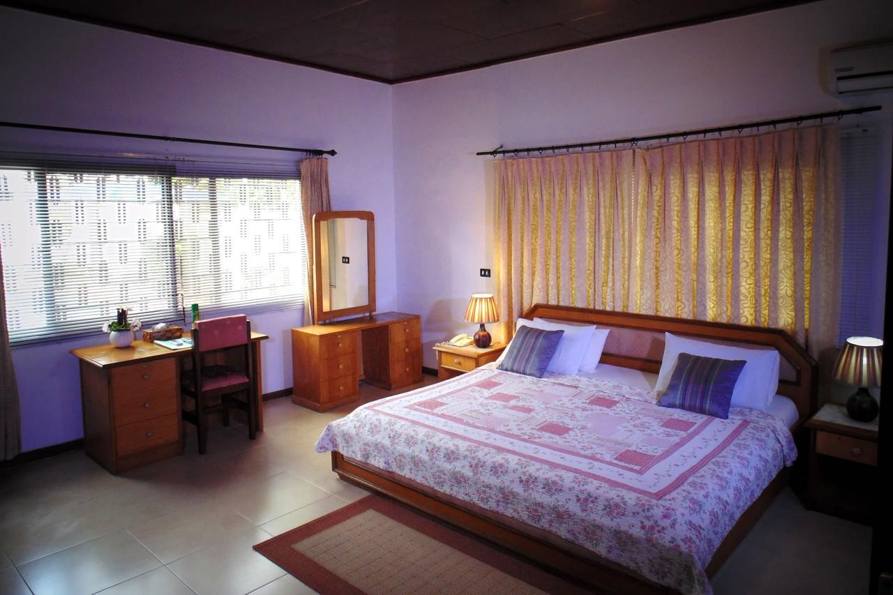 אקרה Lavender Lodge Hotel מראה חיצוני תמונה