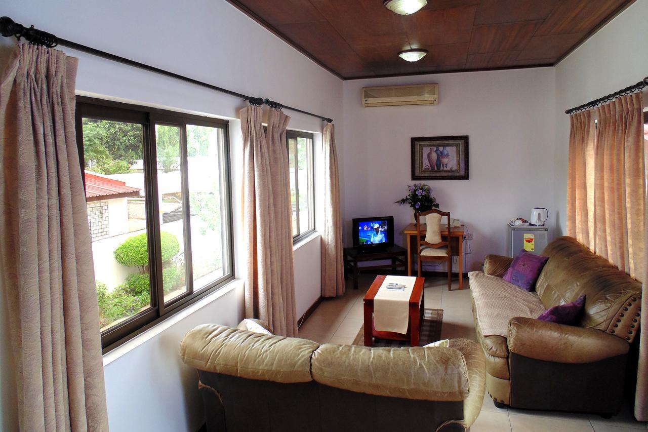 אקרה Lavender Lodge Hotel מראה חיצוני תמונה