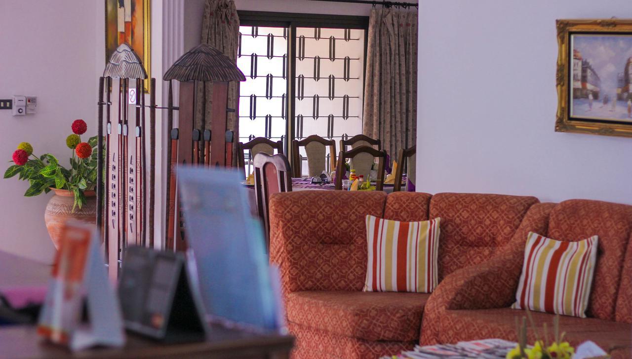 אקרה Lavender Lodge Hotel מראה חיצוני תמונה