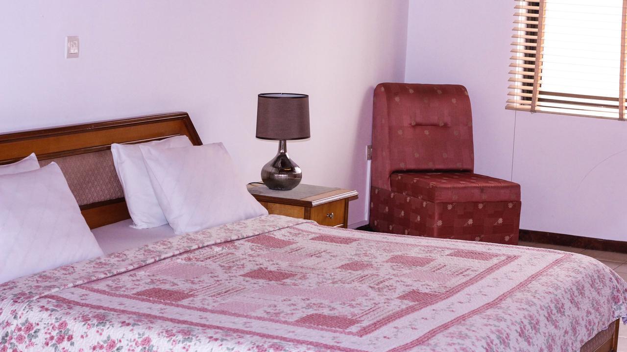 אקרה Lavender Lodge Hotel מראה חיצוני תמונה