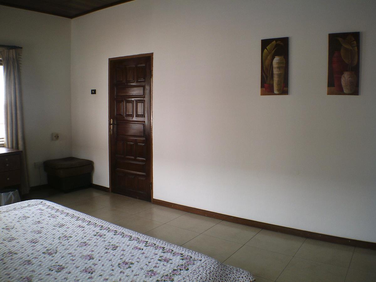 אקרה Lavender Lodge Hotel מראה חיצוני תמונה