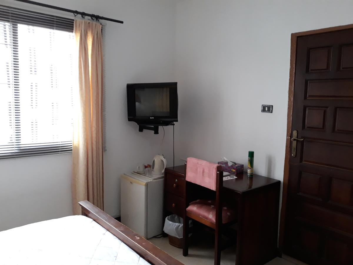 אקרה Lavender Lodge Hotel מראה חיצוני תמונה